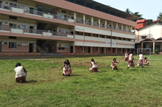 XI C GIRLS KHO KHO PRACTICE 